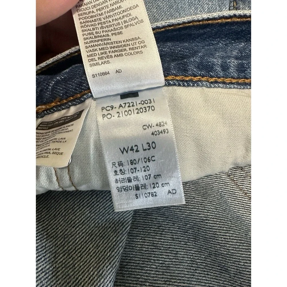 Levis size measurements